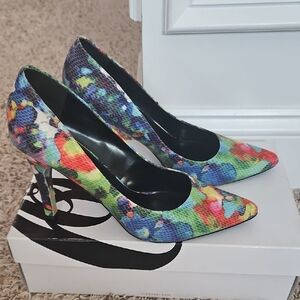 Nine West Multicolor Patterned Heels - Like New